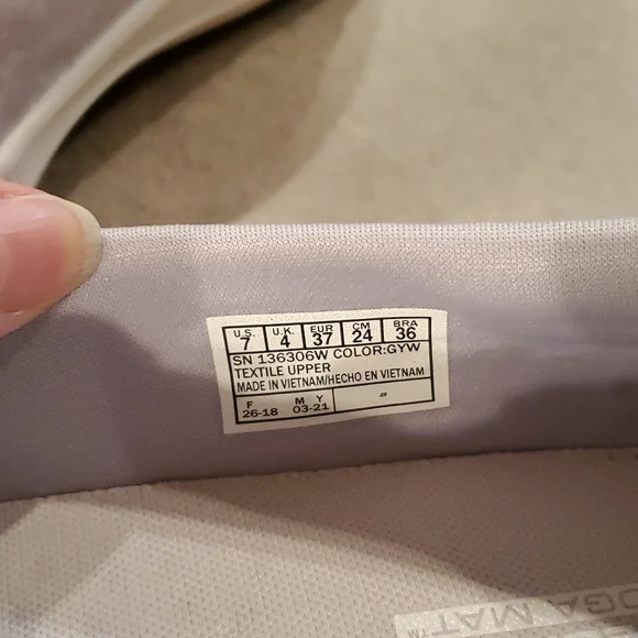 SKECHERS  Slip On Shoes Goga Mat Insoles Grey & White Tie Dye Size 7 Wide - Picture 8 of 9